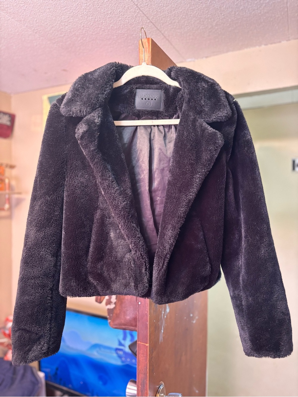 Faux Fur Cropped Jacket - Black